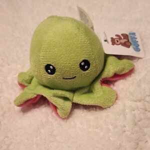 Green Smiling Octopus Plush Toy NWT